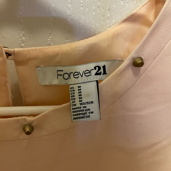 Size S Forever 21 top! - Picture 2 of 2